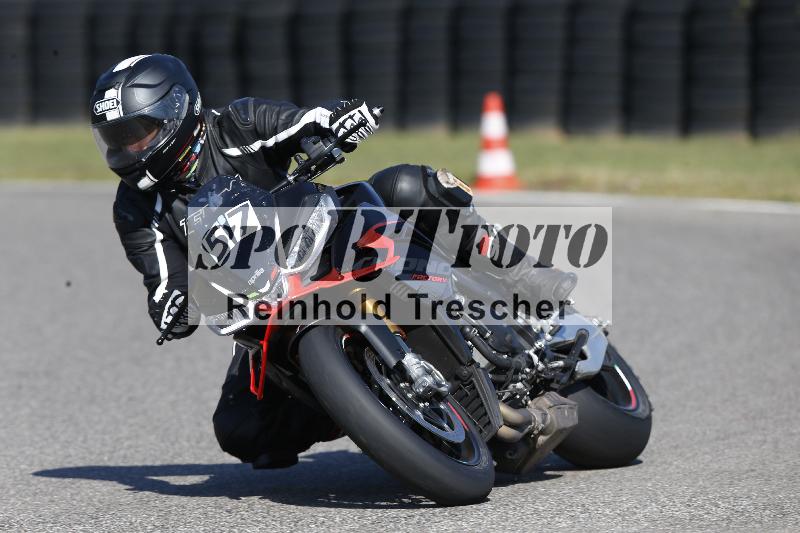 /Archiv-2025/49 26.08.2025 Cornu Master School ADR/blau-bleu/57